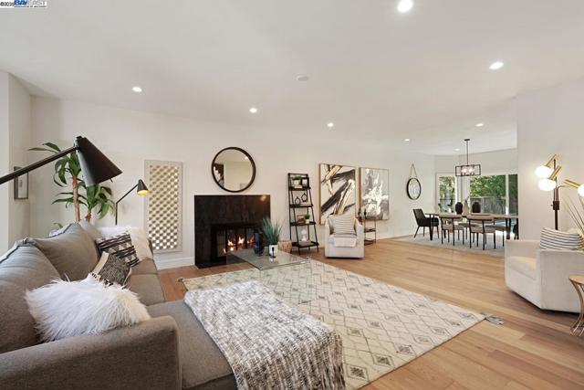 25 Mackenzie Pl, Danville CA: https://media.crmls.org/mediaz/f65feeea-5bed-4591-9691-239460efedf5.jpg