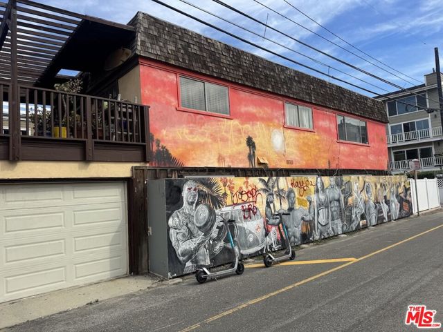 9 19th Avenue photo 3