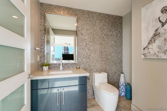 1262 Kettner Blvd, San Diego CA: https://media.crmls.org/mediaz/f660ed39-5ced-4c02-8301-858d979828a9.jpg