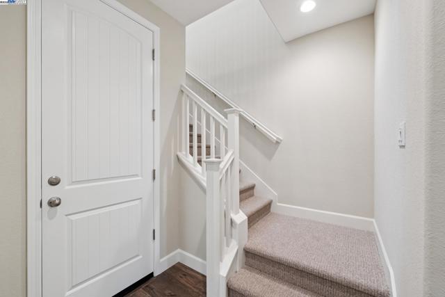 1305 Sunningdale Lane, Fairfield CA: https://media.crmls.org/mediaz/f661a4d7-0962-42db-a8a4-4eaf07cb47f5.jpg