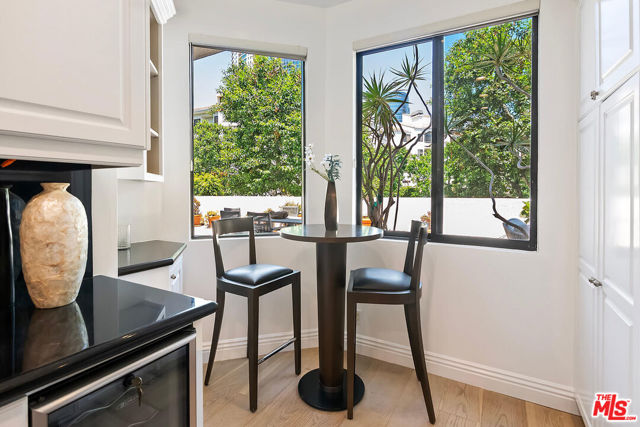2102 Century Park Lane, Los Angeles CA: https://media.crmls.org/mediaz/f6620789-c300-4803-bde3-3700ca37bd43.jpg
