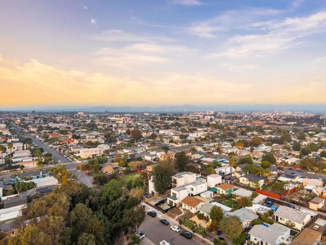 3653 Wilson Ave, San Diego CA: https://media.crmls.org/mediaz/f6623111-dbe7-4ab8-b26d-819763b57d08.jpg