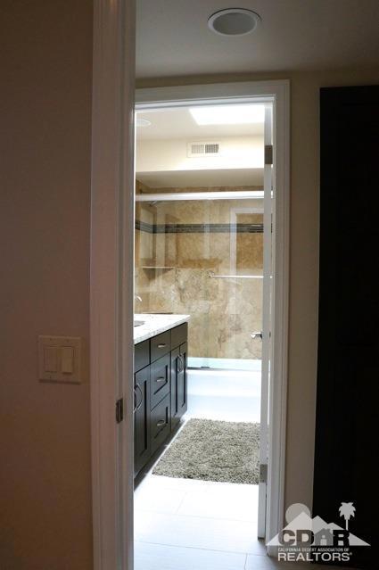 https://media.crmls.org/mediaz/f6626ff4-5123-4098-a8a1-fcfff646f669.jpg?preset=X-Large