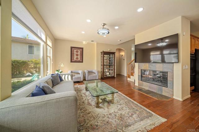 Detail Gallery Image 16 of 49 For 3748 Cavern Pl, Carlsbad,  CA 92010 - 5 Beds | 3 Baths