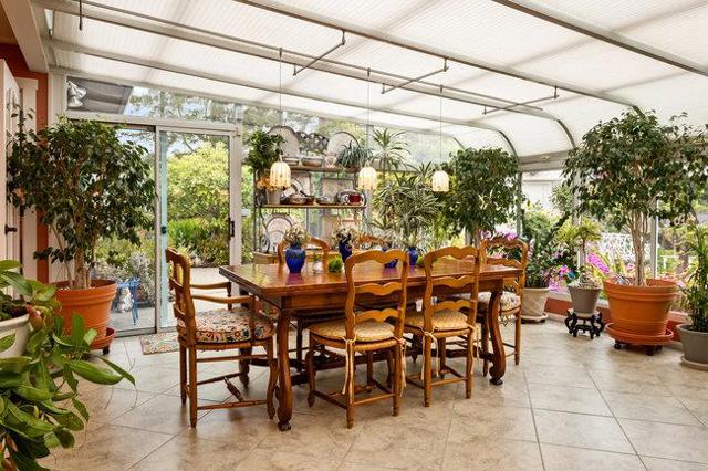 1175 Westridge Drive, Portola Valley CA: https://media.crmls.org/mediaz/f662cc84-bf70-42c4-9d2d-9435c145feb7.jpg