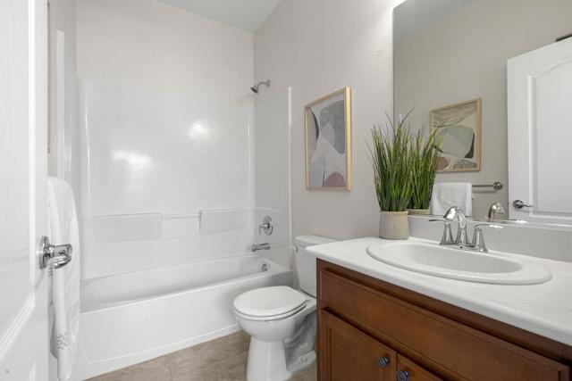 104 N Hummingbird Lane, San Mateo CA: https://media.crmls.org/mediaz/f66438fc-2258-44ef-90a6-7afe33f13dba.jpg