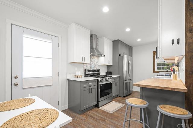 Detail Gallery Image 6 of 12 For 586 Del Mar, Chula Vista,  CA 91910 - 3 Beds | 2 Baths