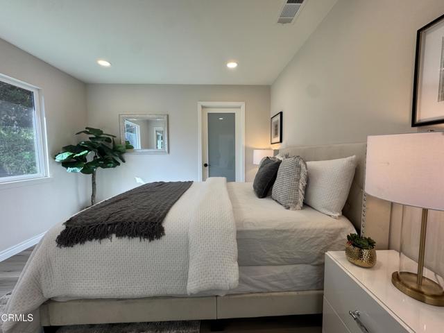 Detail Gallery Image 15 of 20 For 9967 Yew Ct, Rancho Cucamonga,  CA 91730 - 5 Beds | 3 Baths