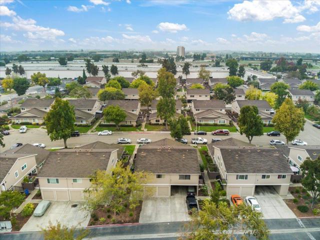336 San Miguel Court, Milpitas CA: https://media.crmls.org/mediaz/f6688507-d71f-4c7e-aa4f-c02566baf5f8.jpg