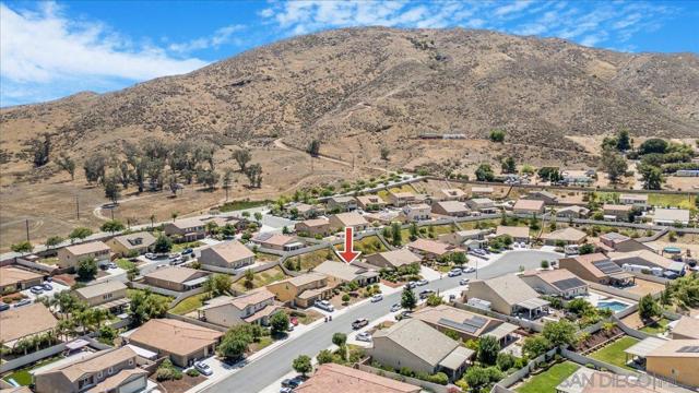 33129 Big Range Dr, Winchester CA: https://media.crmls.org/mediaz/f6688cdc-dd5a-4c43-8f91-55bb09563828.jpg