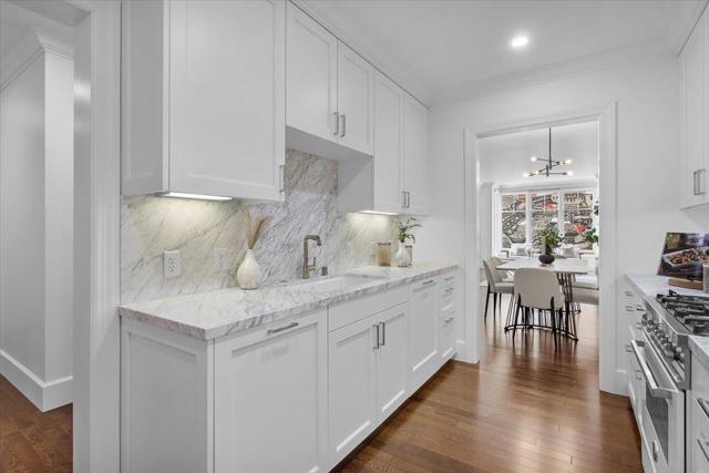 1645 Pacific Avenue, San Francisco CA: https://media.crmls.org/mediaz/f668ec87-1527-4f79-af98-29919483a0ab.jpg