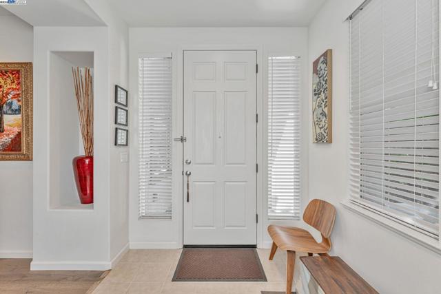 40252 Bonica Rose Terrace, Fremont CA: https://media.crmls.org/mediaz/f66944d4-b877-442d-8b8c-8465ed6ade82.jpg
