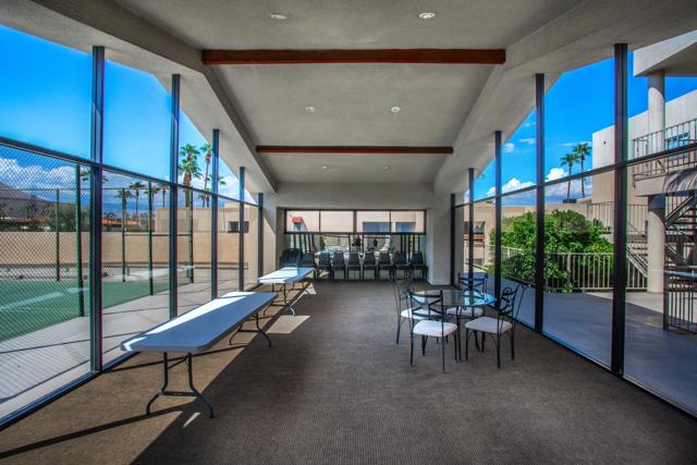 255 S Avenida Caballeros, Palm Springs CA: https://media.crmls.org/mediaz/f66a36f0-8cb6-456b-9e92-b2af580fdd37.jpg