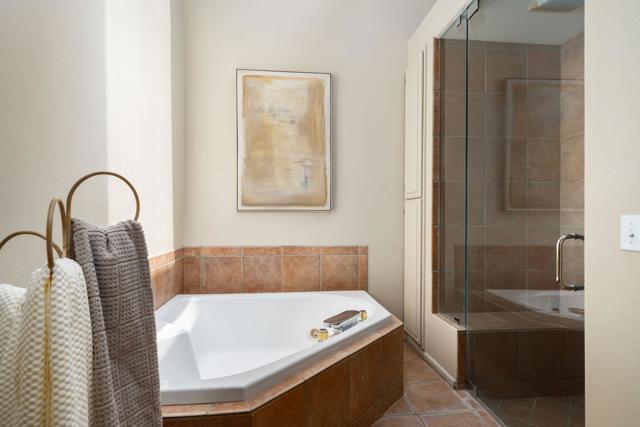 44825 Guadalupe Drive, Indian Wells CA: https://media.crmls.org/mediaz/f66a9c3f-b5c7-4420-bbdc-72af6b301c0e.jpg
