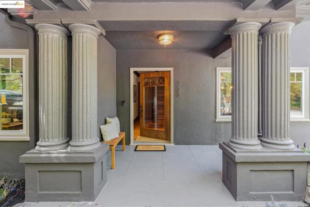 733 Carlston Ave., Oakland CA: https://media.crmls.org/mediaz/f66ae3e4-f7c5-45c8-8ca5-c734969903be.jpg