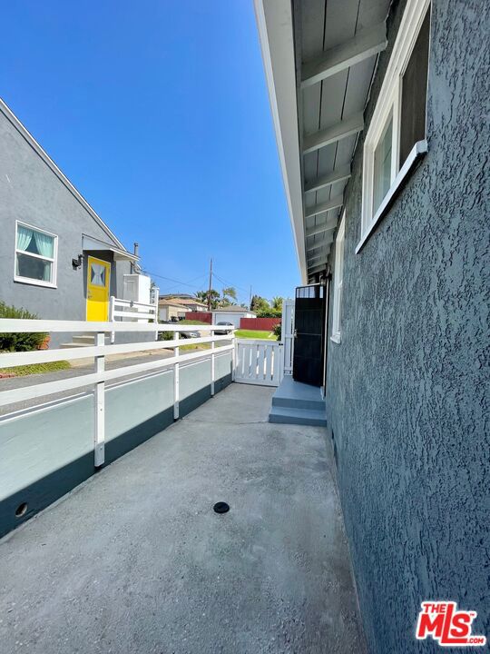 5954 W 85Th Place, Los Angeles CA: https://media.crmls.org/mediaz/f66be92c-30fa-4d63-aab6-e3a5ff2e583c.jpg