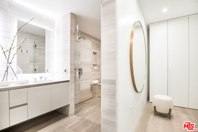 8600 Wilshire Boulevard, Beverly Hills CA: https://media.crmls.org/mediaz/f66c9c7b-f8d0-4bdb-b166-62bc5ccc71c9.jpg