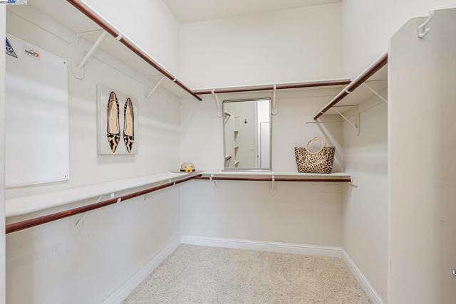 2453 Gardenstone Pl, Manteca CA: https://media.crmls.org/mediaz/f66e86ea-7887-4aba-899c-38d6b15119a8.jpg