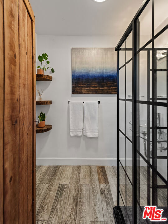 272 N Topanga Canyon Boulevard, Topanga CA: https://media.crmls.org/mediaz/f6701518-9a28-4933-b530-ffb9d8600365.jpg
