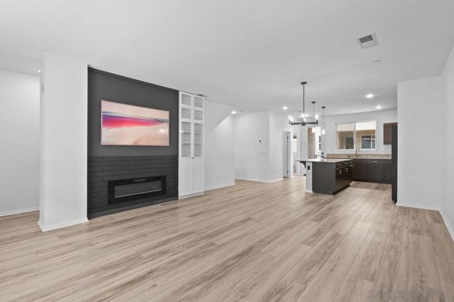 5212 Beachfront Cove, San Diego CA: https://media.crmls.org/mediaz/f6715b63-f337-4282-b06e-6ff66c6fa0f7.jpg