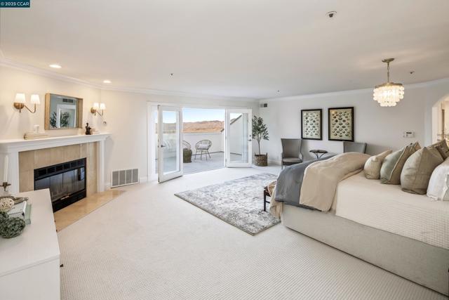 75 Donald Drive, Orinda CA: https://media.crmls.org/mediaz/f67167a7-b2d2-45f7-8608-65609a75876a.jpg