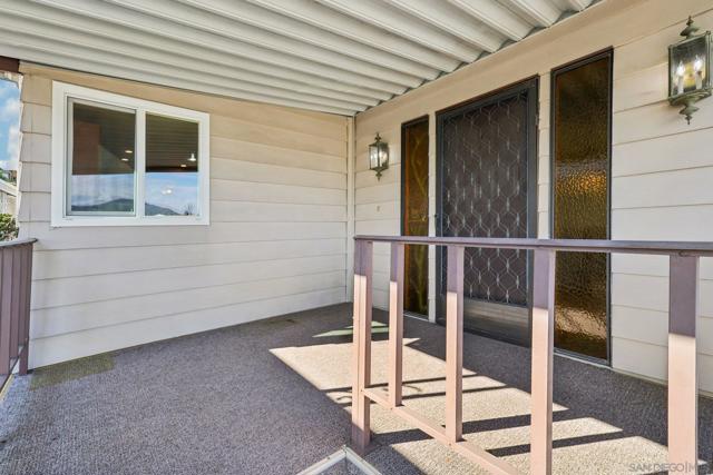 275 S Worthington St, Spring Valley CA: https://media.crmls.org/mediaz/f671bb36-ce51-45bd-ad6a-1e55503d2741.jpg