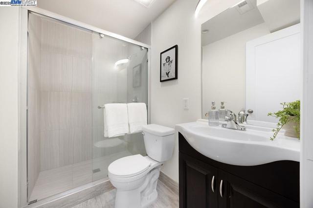 300 Somerset St, San Francisco CA: https://media.crmls.org/mediaz/f671d1d2-fd1c-4d65-8712-294c1c81cbbe.jpg