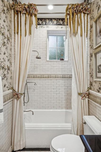 15253 Montalvo Road, Saratoga CA: https://media.crmls.org/mediaz/f6723f2a-e82e-4283-b7f0-d66ed1a03890.jpg