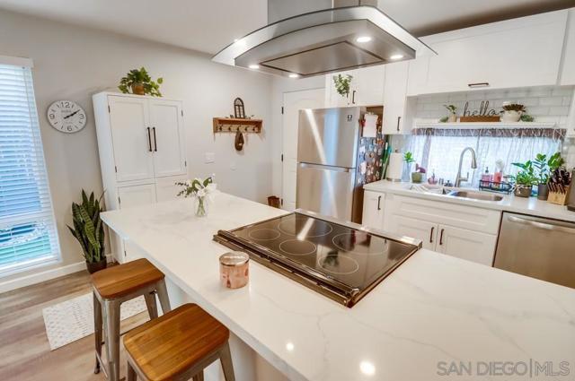 7797 Stalmer St, San Diego CA: https://media.crmls.org/mediaz/f673399e-0db3-4d5c-ae45-3d9eb28186c9.jpg