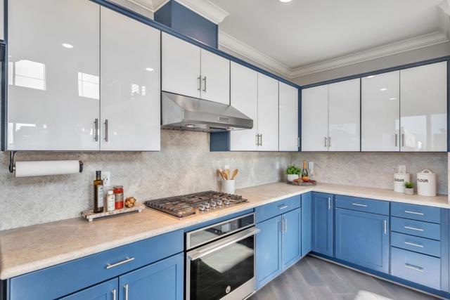 111 Llano De Los Robles Avenue, San Jose CA: https://media.crmls.org/mediaz/f6735b6e-c8c5-4c7c-9f82-a5e1bc3ffa5b.jpg