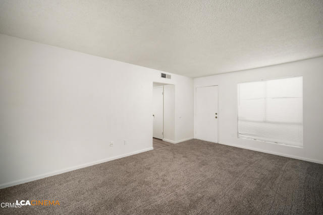 Detail Gallery Image 6 of 19 For 2617 Pinon Spring Cir #C,  Bakersfield,  CA 93309 - 3 Beds | 1/1 Baths