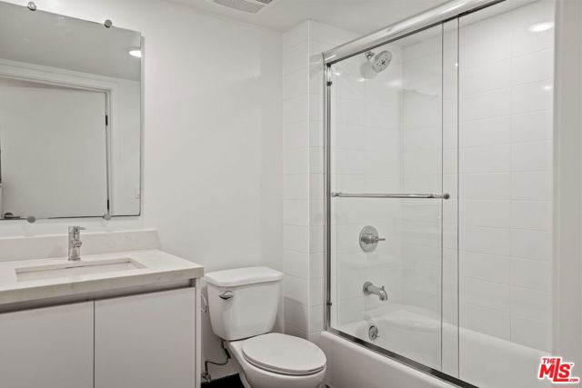 1223 Wellesley Avenue, Los Angeles CA: https://media.crmls.org/mediaz/f6754cb0-d325-4340-bd0d-158b9a82458f.jpg