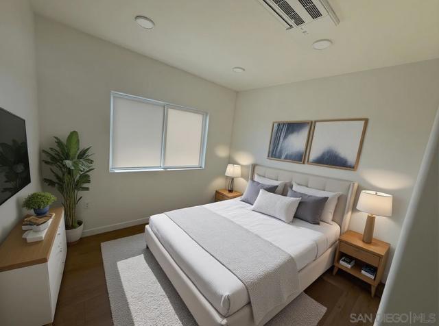 4004 Ohio St #3, San Diego CA: https://media.crmls.org/mediaz/f6755b17-13f4-41ce-a25b-d45c4f4c11c7.jpg