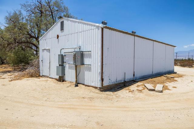 Image 44 of 68 For 3241 Borrego Valley Rd