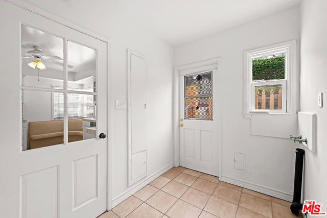 3715 Homeland Drive, View Park CA: https://media.crmls.org/mediaz/f67665f4-772f-491a-9803-9378b4f73706.jpg