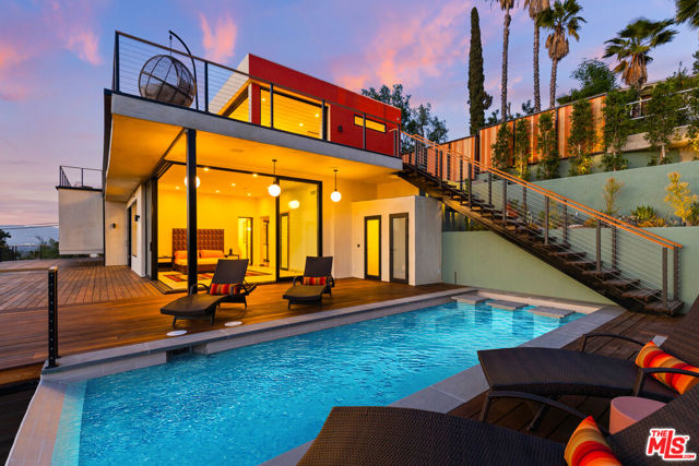 4671 Bedel Street, Woodland Hills CA: https://media.crmls.org/mediaz/f676e218-ec67-4781-9342-dfef168fea0c.jpg