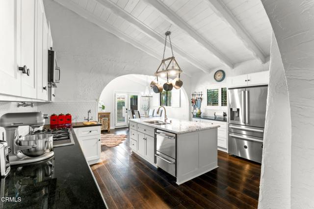 Detail Gallery Image 10 of 53 For 5120 Terramar Way, Oxnard,  CA 93035 - 3 Beds | 3 Baths