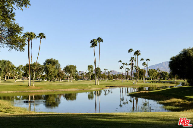 10 Wimbledon Circle, Rancho Mirage, CA 92270