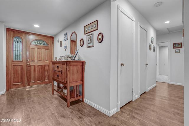 103 W Janss Road, Thousand Oaks CA: https://media.crmls.org/mediaz/f6785c18-8f60-44cf-9783-751445095db7.jpg