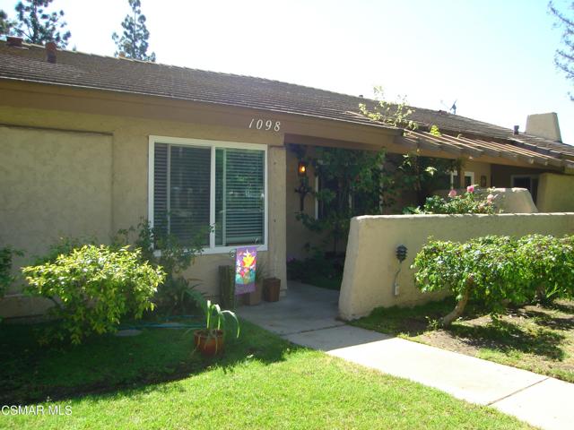 1098 Glenbridge Circle, Westlake Village CA: https://media.crmls.org/mediaz/f678fe55-0282-4c8f-aed3-d999eae41a41.jpg