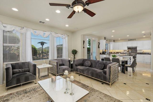 Detail Gallery Image 17 of 51 For 1844 Sheridan Way, San Marcos,  CA 92078 - 5 Beds | 4/1 Baths