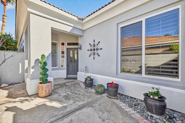 80170 Royal Birkdale Drive, Indio CA: https://media.crmls.org/mediaz/f679651b-ccb8-4ecb-9912-4d4a7d3286b0.jpg