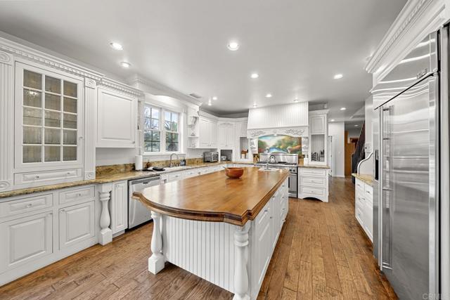 Image 12 of 75 For 39480 Norbro Court