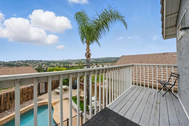 1595 Bay Meadows Dr, Alpine CA: https://media.crmls.org/mediaz/f67b01aa-0b76-423a-91a6-5945b7327034.jpg
