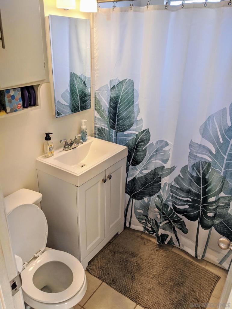 4662 Point Loma Ave - photo 8