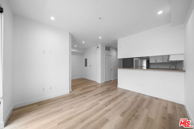 5612 Lexington Avenue, Los Angeles CA: https://media.crmls.org/mediaz/f67bb014-dabf-4100-9d6b-ba840da30122.jpg