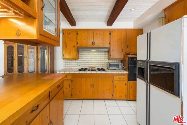 3480 MANDEVILLE CANYON Road, Los Angeles CA: https://media.crmls.org/mediaz/f67c2d9b-08a4-481e-9046-49f0c528ffca.jpg