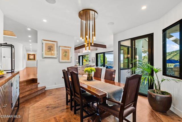 31460 Glenbridge Road, Westlake Village CA: https://media.crmls.org/mediaz/f67cb189-3270-46bf-a59e-65a1894f8212.jpg