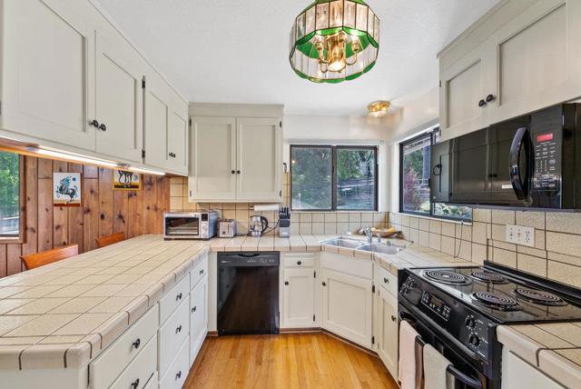 50 Nichols Drive, Santa Cruz CA: https://media.crmls.org/mediaz/f67e63a5-45c8-445a-a33a-4a08d85d4aa1.jpg