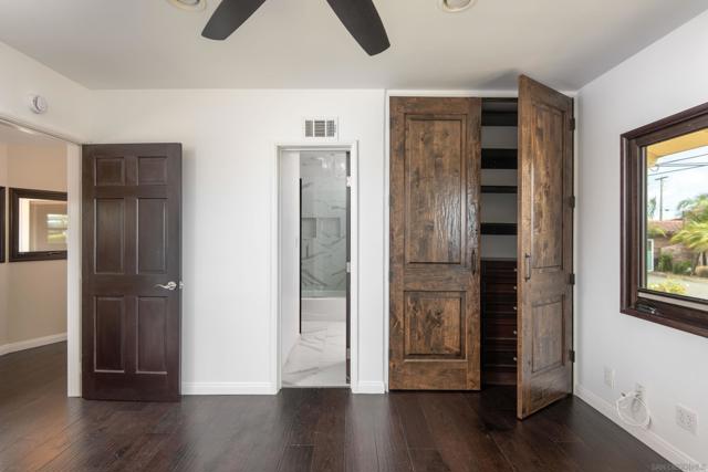 5602 Ladybird Lane, La Jolla CA: https://media.crmls.org/mediaz/f67e8be3-f1fc-46ef-86f8-c3f7fc6ea672.jpg